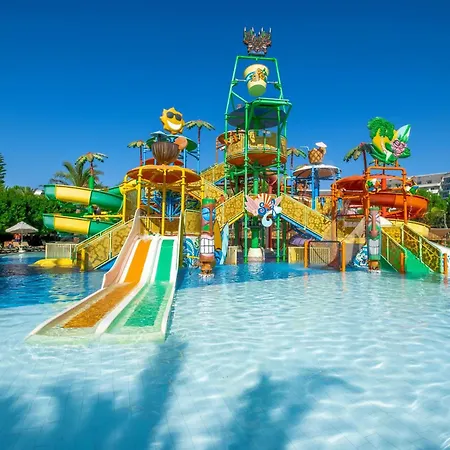 Semesteranläggning (resort) Long Alanya 5*