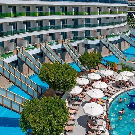 منتجع Long Alanya 5*