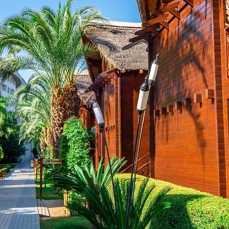 منتجع Long Alanya Turkler